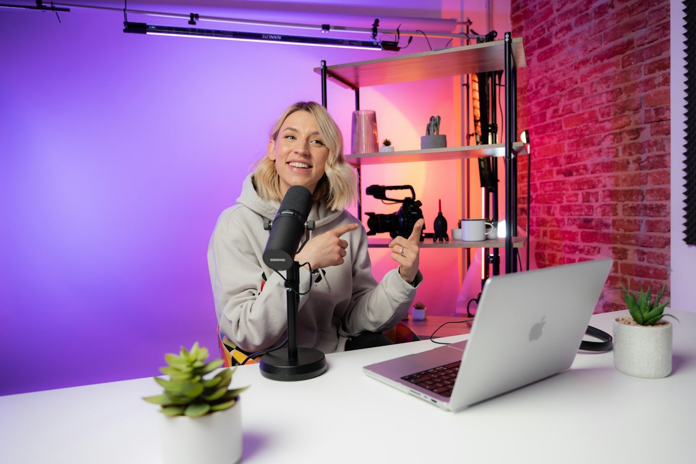 Gestione social media e creazione contenuti 1 Gestione social media: produzione di contenuti video per i social