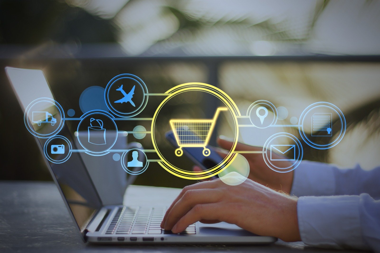 Videocorso E-commerce con Shopify 1 Negozio online e-commerce Shopify con carrello sul laptop