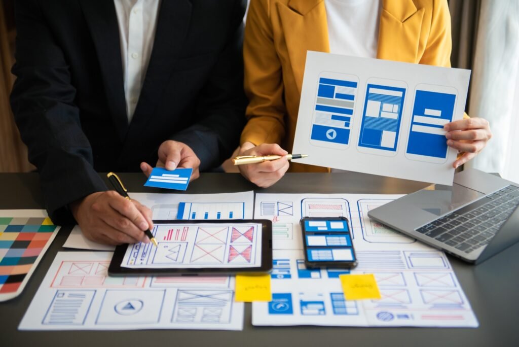 Come ottimizzare Google Business Profile: la guida pratica per farti trovare su Google Maps 1 Ottimizzare Google Business Profile: scheda aziendale su Google Maps da smartphone