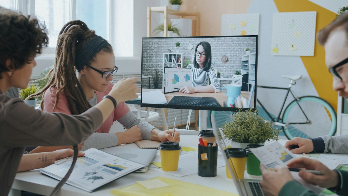 Lead generation B2B e appuntamenti di vendita 2 Team di Marketing Idea in videocall con un cliente B2B da remoto